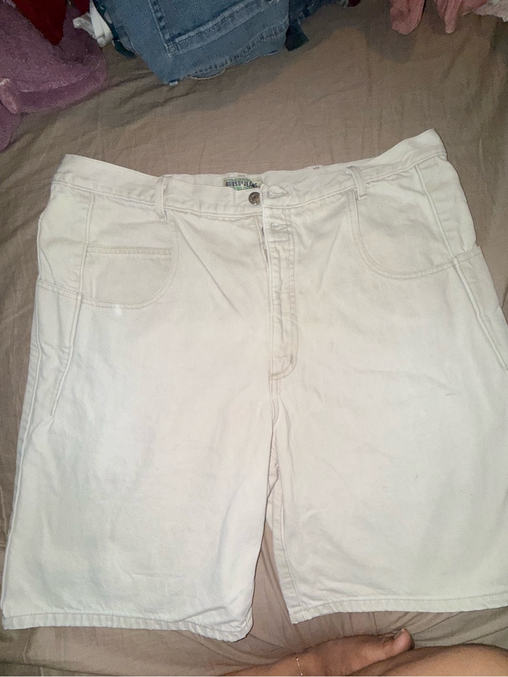 Guess Men's White Flat Front Shorts